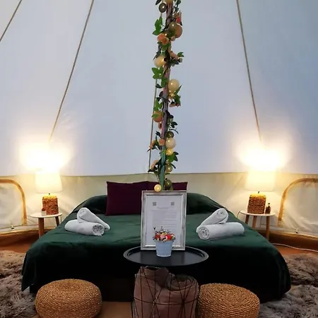 Garden Glamping Retezat 3* Balan (Hunedoara)