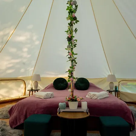 Garden Glamping Retezat Luxury tent Balan (Hunedoara)